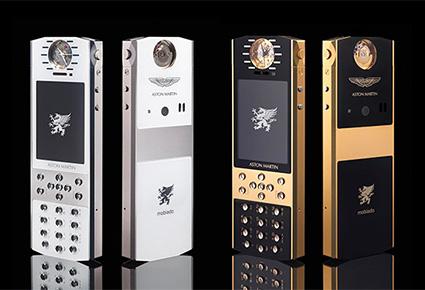 هاتف جديد من Mobiado مطليّ بالذهب وأزراره من الياقوت والكريستال